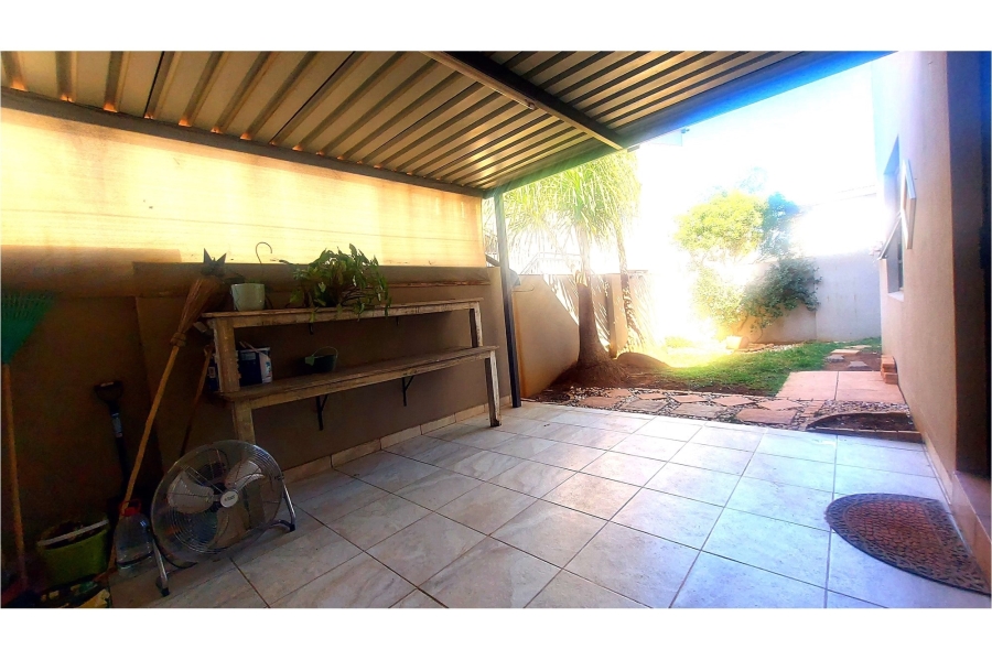 2 Bedroom Property for Sale in Melodie North West